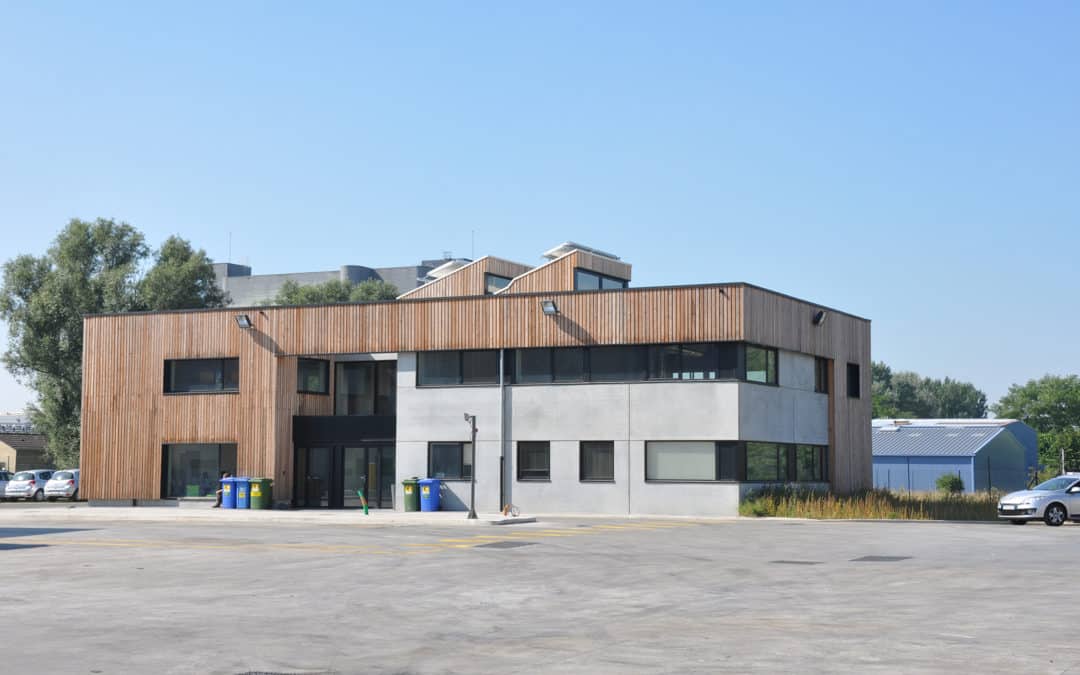BÂTIMENT DE TRAITEMENT DÉCHETS ET BUREAUX DOUVRIN